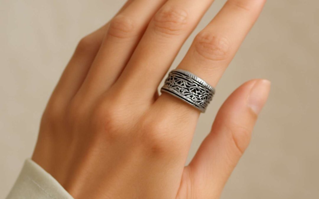 Stylish and Elegant Silver Rings Without Stones for Ladies to Elevate Any Look